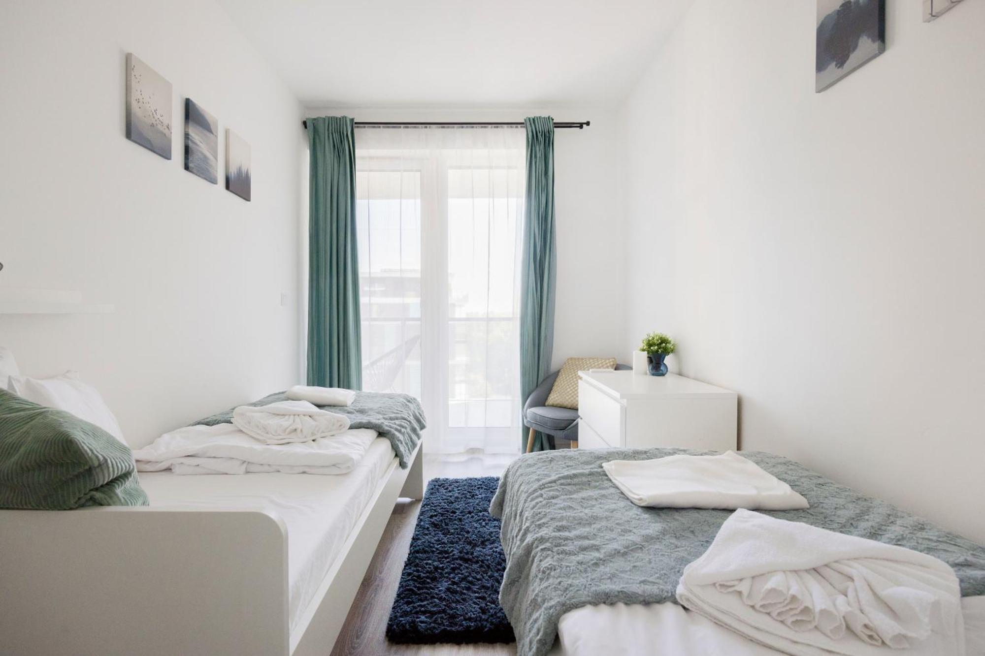 Modern Riverfront Apartment With Free Parking Budapest Exterior photo