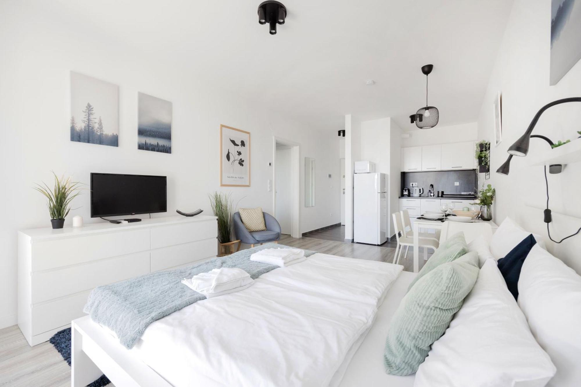 Modern Riverfront Apartment With Free Parking Budapest Exterior photo