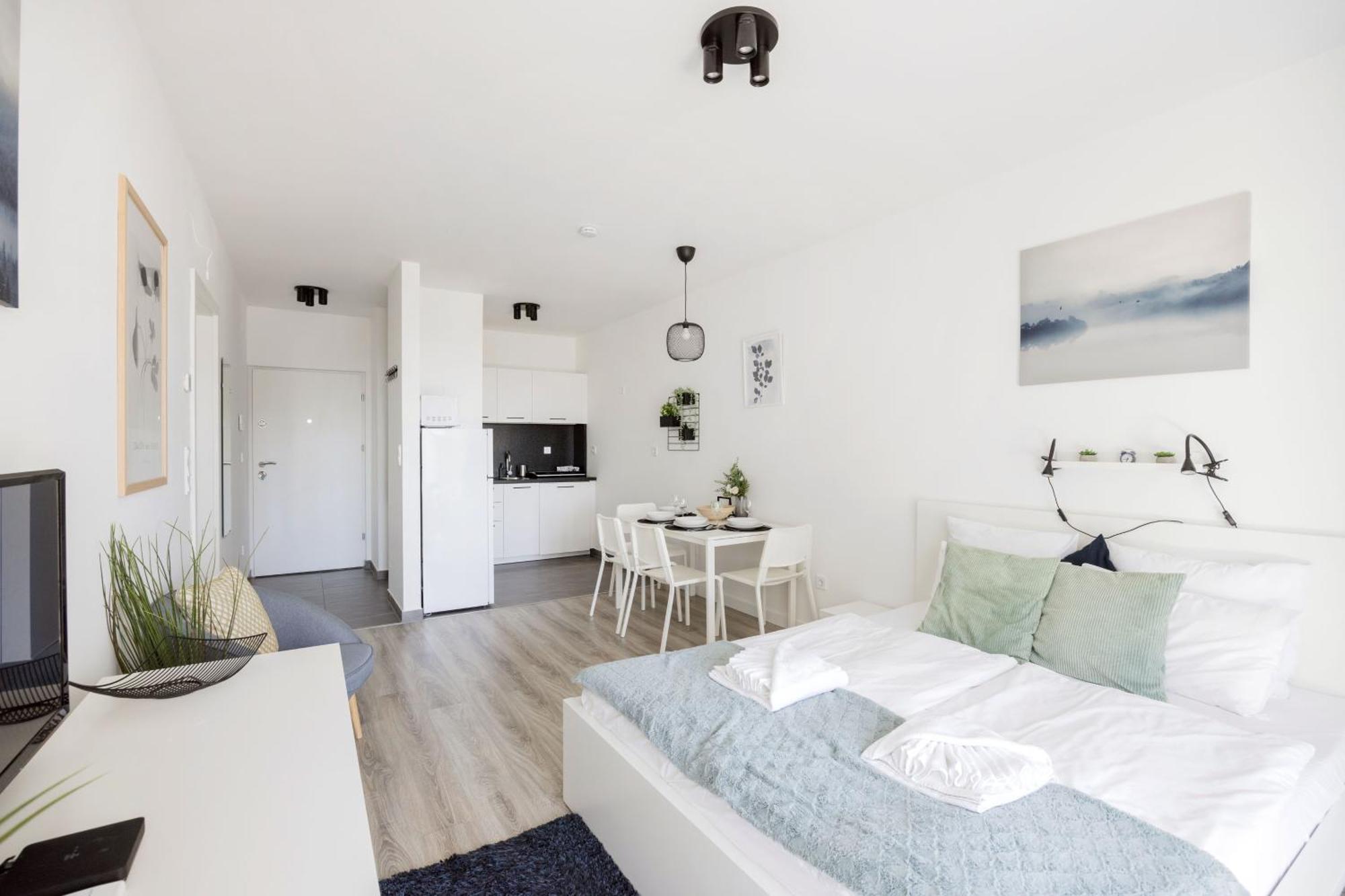 Modern Riverfront Apartment With Free Parking Budapest Exterior photo